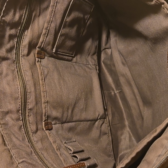 Fossil Atlas EW Brown Leather Messenger Bag - Picture 11 of 12